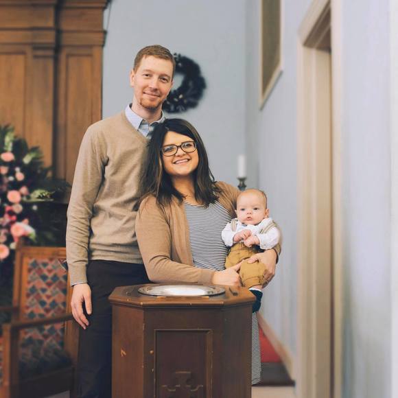 Meet your Posher, Alisa - Picture 1 of 1